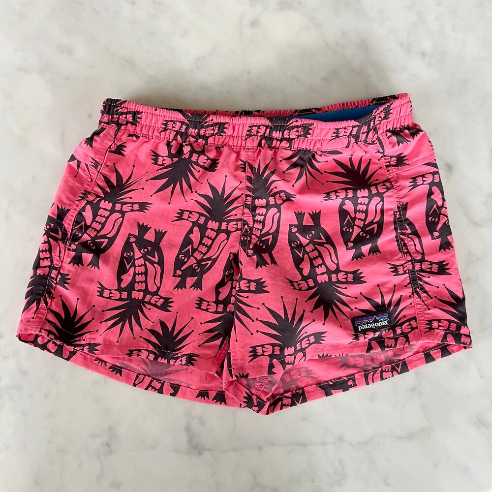 Kids Patagonia Baggies Quick Dry Shorts with Skunk Print / M 10